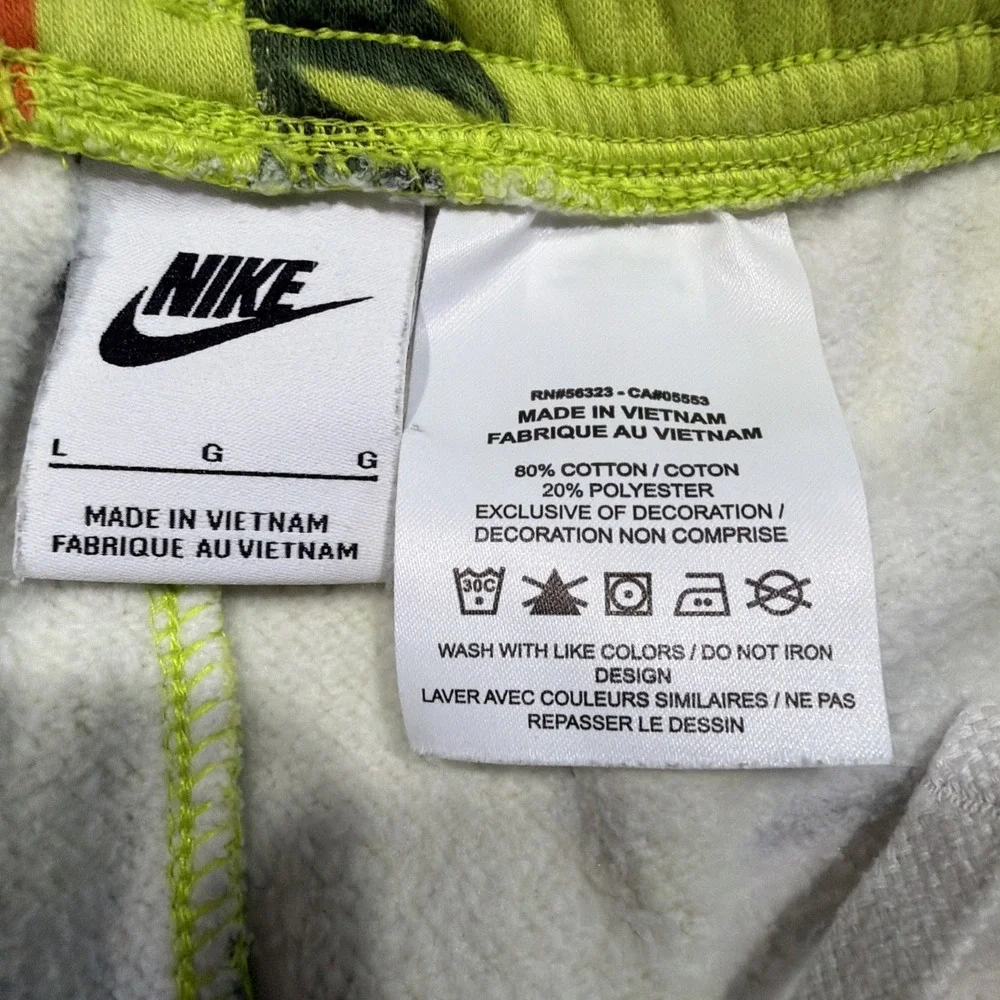 Nike Men's LARGE Court Cortez Plant Graphic Printed Green Sweatshorts DV9613-321